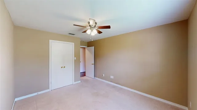 $230,000 | 5401 Hollytree Drive, Unit 1002, Tyler, TX 75703