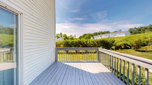 $455,000 | 241 Tamerisk Lane, New Windsor, NY 12553