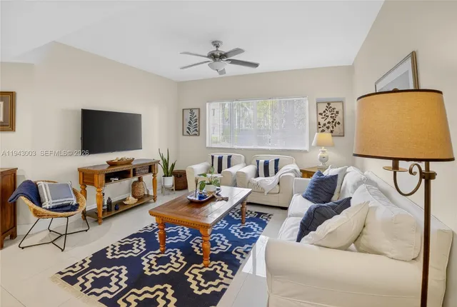 $599,000 | 10710 Northwest 66th Street, Unit 114, Doral, FL 33178