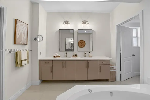 $599,000 | 10710 Northwest 66th Street, Unit 114, Doral, FL 33178