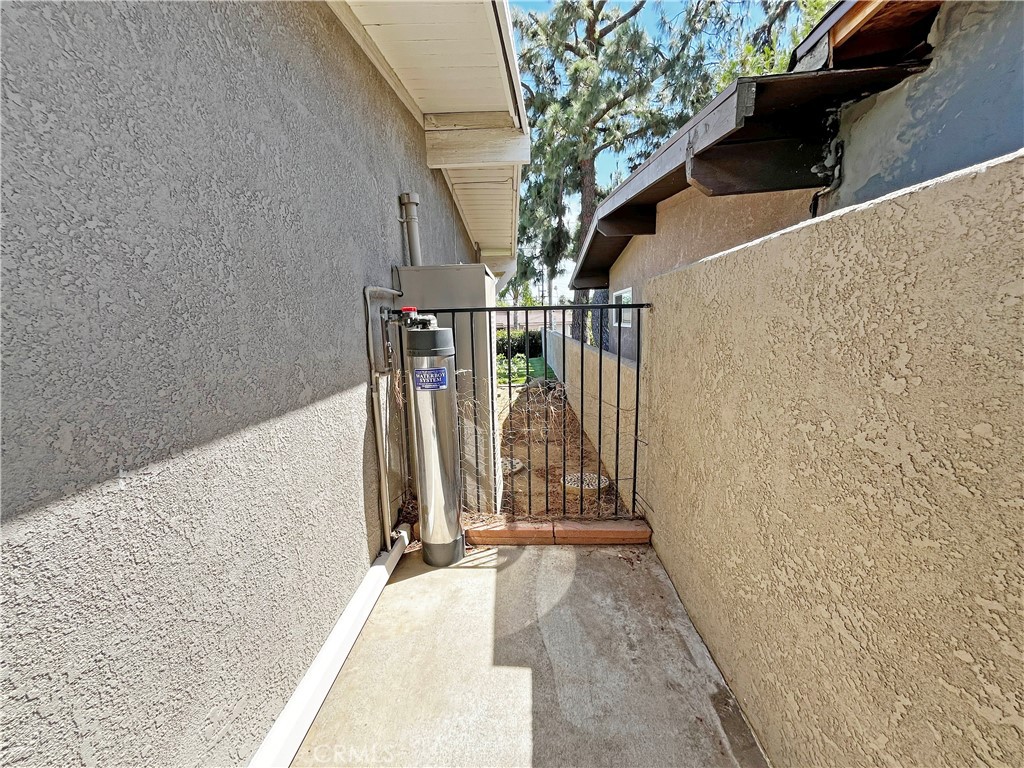 10035 Campbell Avenue Riverside, CA 92503 - Photo 41 of 44