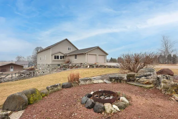 $619,900 | N1755 Sunset Lane, Auburn, WI 53010