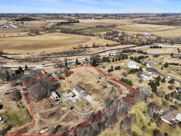 $619,900 | N1755 Sunset Lane, Auburn, WI 53010