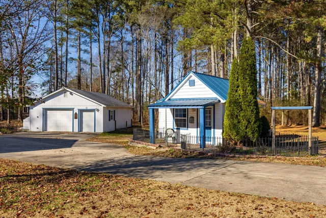 $460,000 | 1938 Southeast Hunt Road, Cleveland, TN 37323