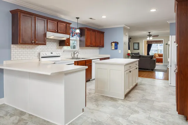 $460,000 | 1938 Southeast Hunt Road, Cleveland, TN 37323