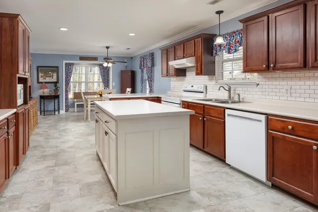 $460,000 | 1938 Southeast Hunt Road, Cleveland, TN 37323