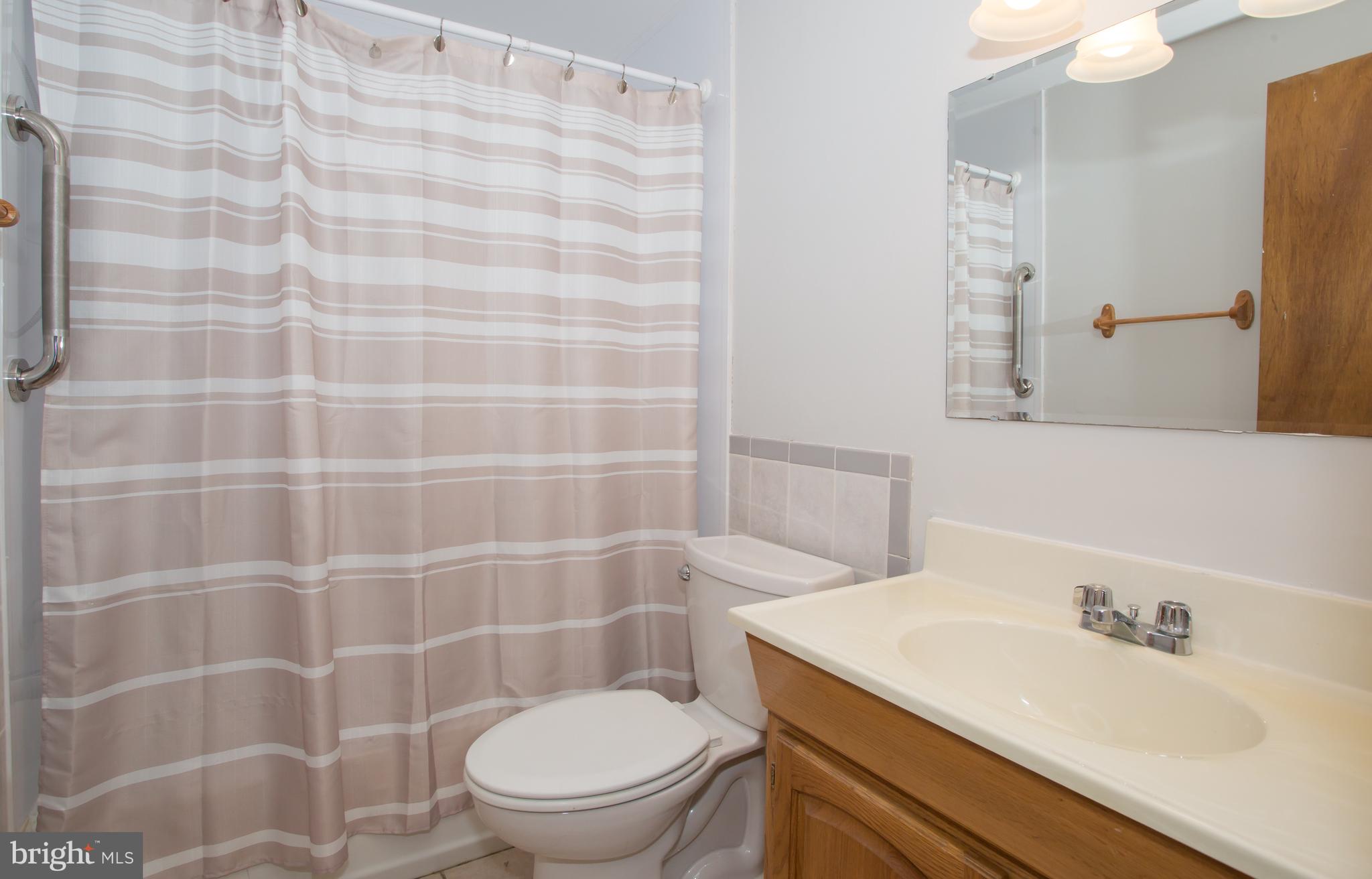 264 Rushes Drive Bear, DE 19701 - Photo 20 of 25 Hall bath