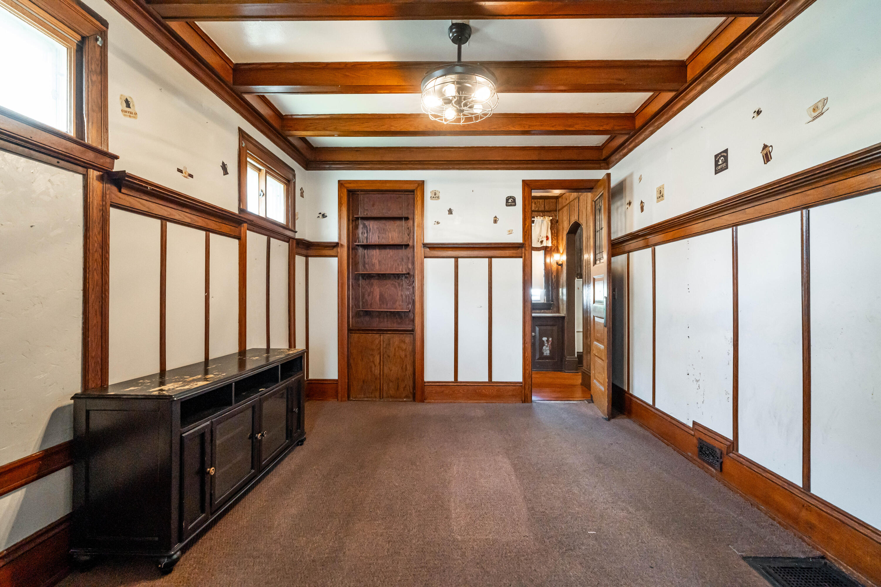 2043 North 28th Street Milwaukee, WI 53208 - Photo 5 of 42 DSC08108