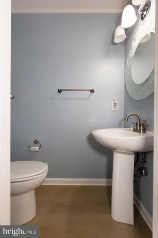 $2,350 | 6 Parkhill Place, Nottingham, MD 21236