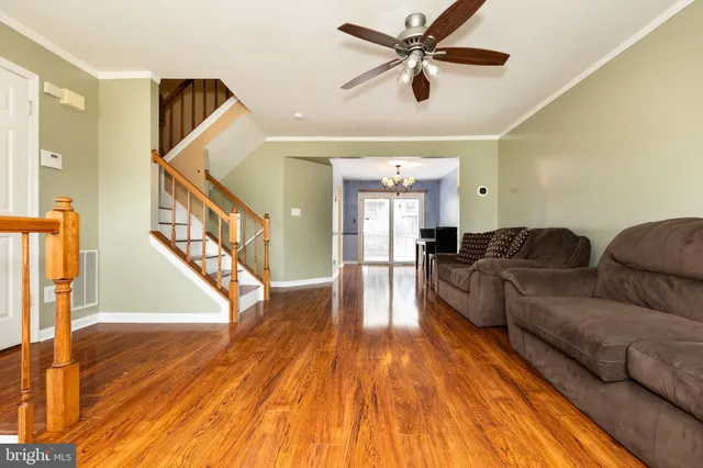 $2,350 | 6 Parkhill Place, Nottingham, MD 21236