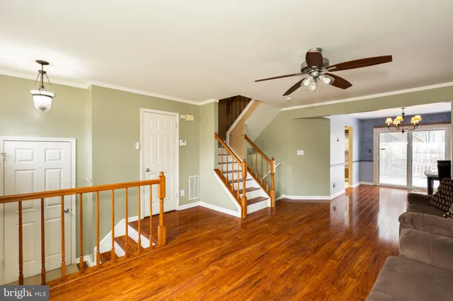 $2,350 | 6 Parkhill Place, Nottingham, MD 21236