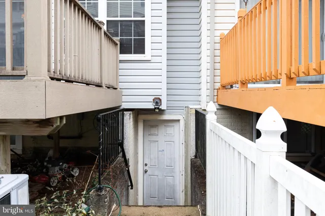 $2,350 | 6 Parkhill Place, Nottingham, MD 21236