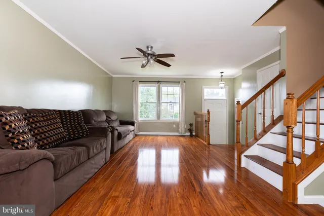 $2,350 | 6 Parkhill Place, Nottingham, MD 21236