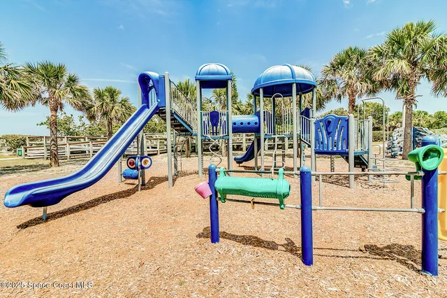 $4,700 | 219 6th Avenue, Indialantic, FL 32903