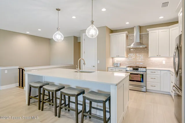 $4,700 | 219 6th Avenue, Indialantic, FL 32903