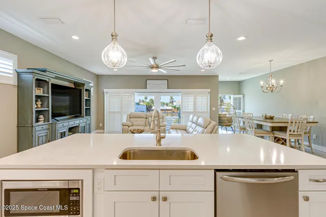 $4,700 | 219 6th Avenue, Indialantic, FL 32903