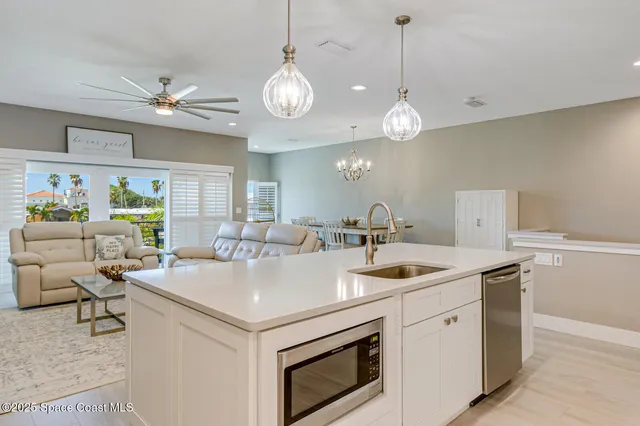 $4,700 | 219 6th Avenue, Indialantic, FL 32903