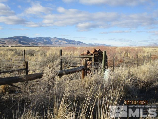 790 Highway 95 Hawthorne, NV 89415 - Photo 10 of 21 a view of a lake with houses in the back