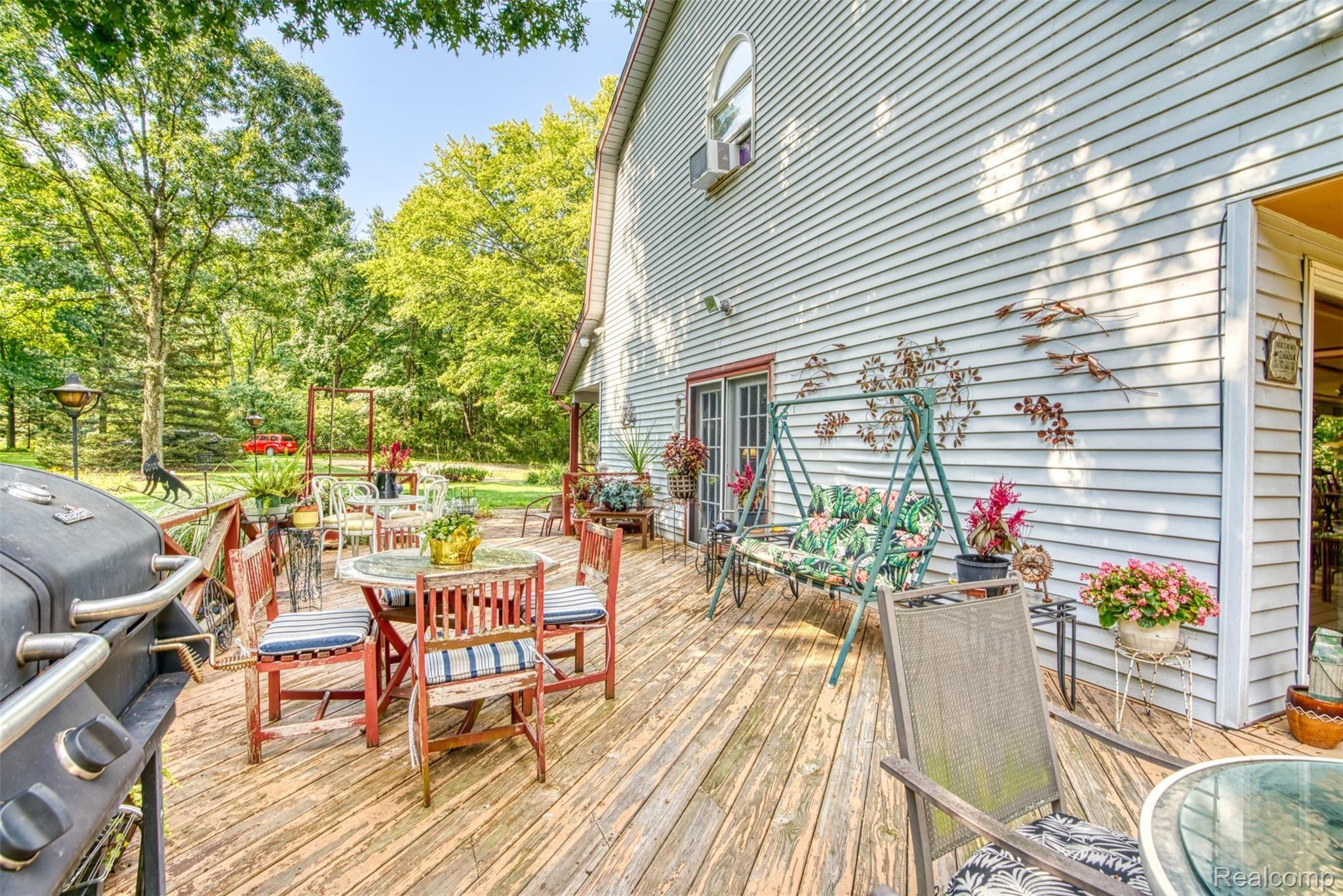 2181 South Gregory Road Fowlerville, MI 48836 - Photo 49 of 62 DSC09595_46.jpg