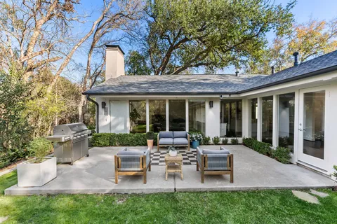 $1,350,000 | 7702 Woodway Drive, Houston, TX 77063