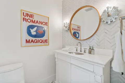 $1,350,000 | 7702 Woodway Drive, Houston, TX 77063