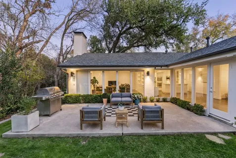 $1,350,000 | 7702 Woodway Drive, Houston, TX 77063