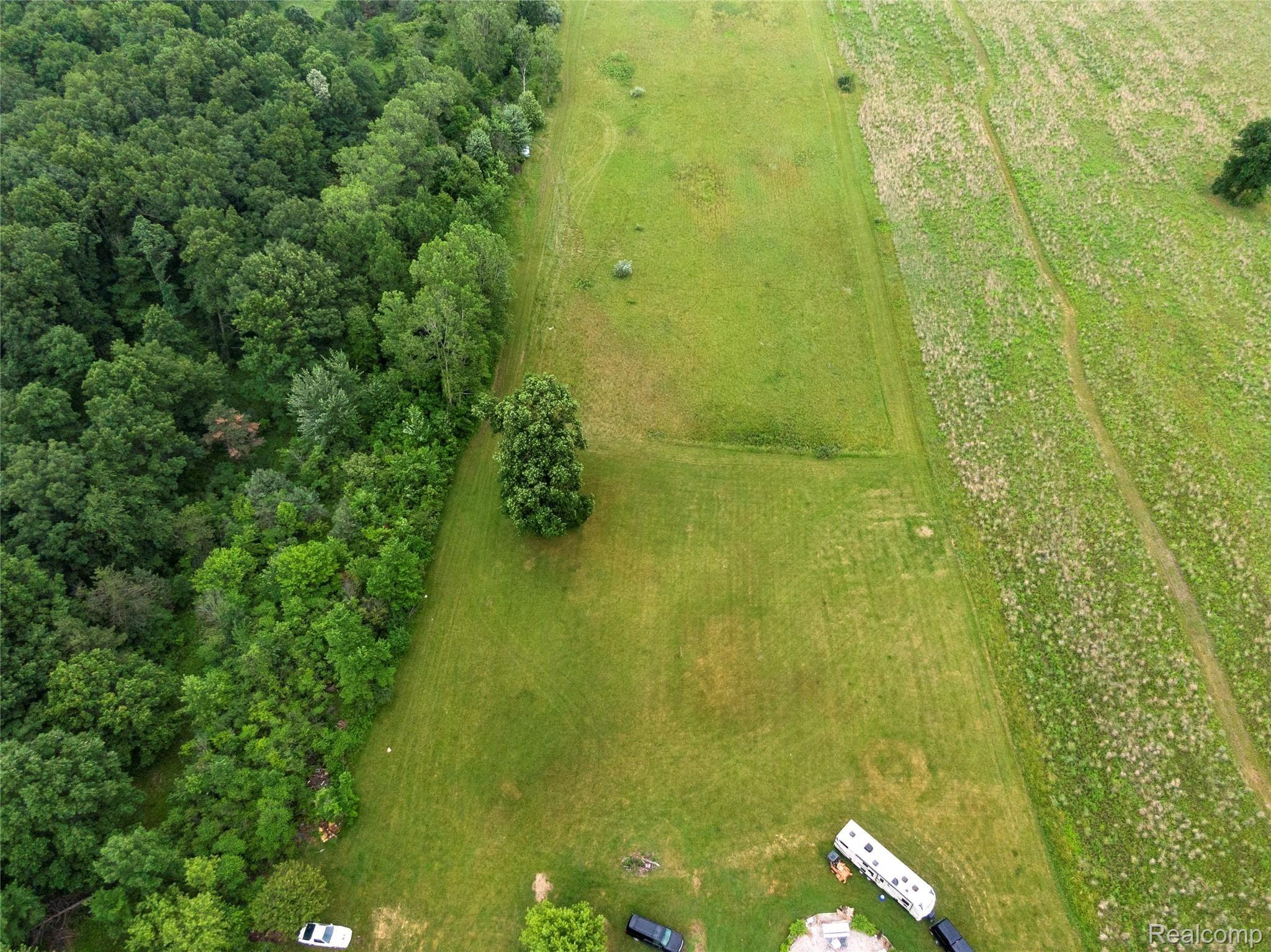 10548 Bitz Road Maybee, MI 48159 - Photo 7 of 30 DJI_0547.jpg