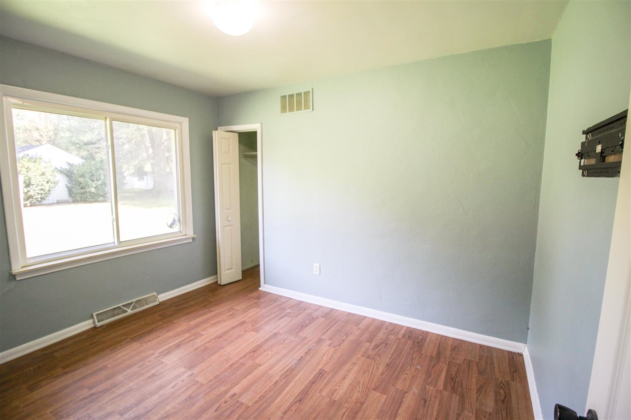 3096 West Dodge Road Clio, MI 48420 - Photo 10 of 19 50055013-9.JPG