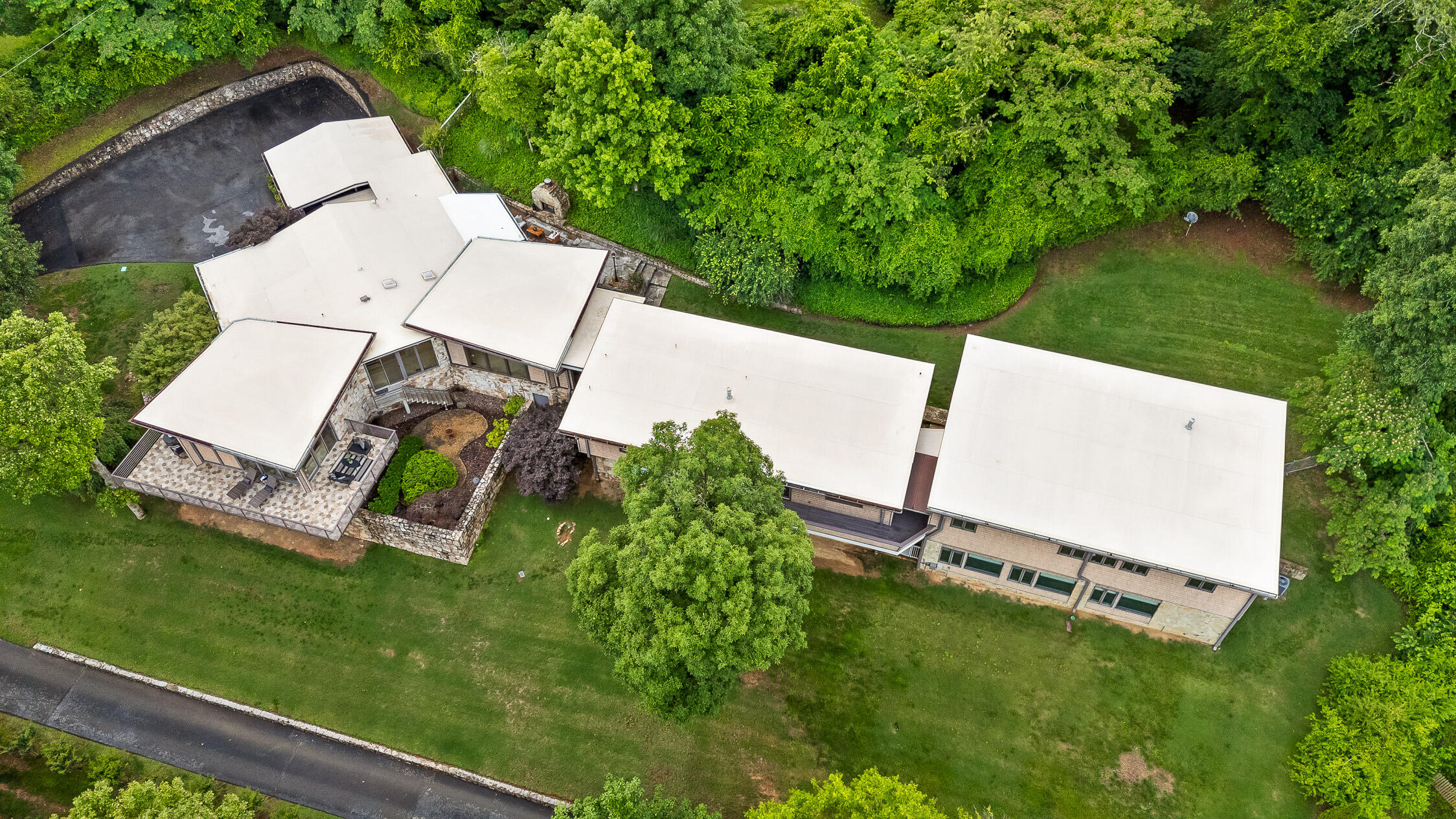 702 South Crest Road Chattanooga, TN 37404 - Photo 106 of 112 155-S Crest-155