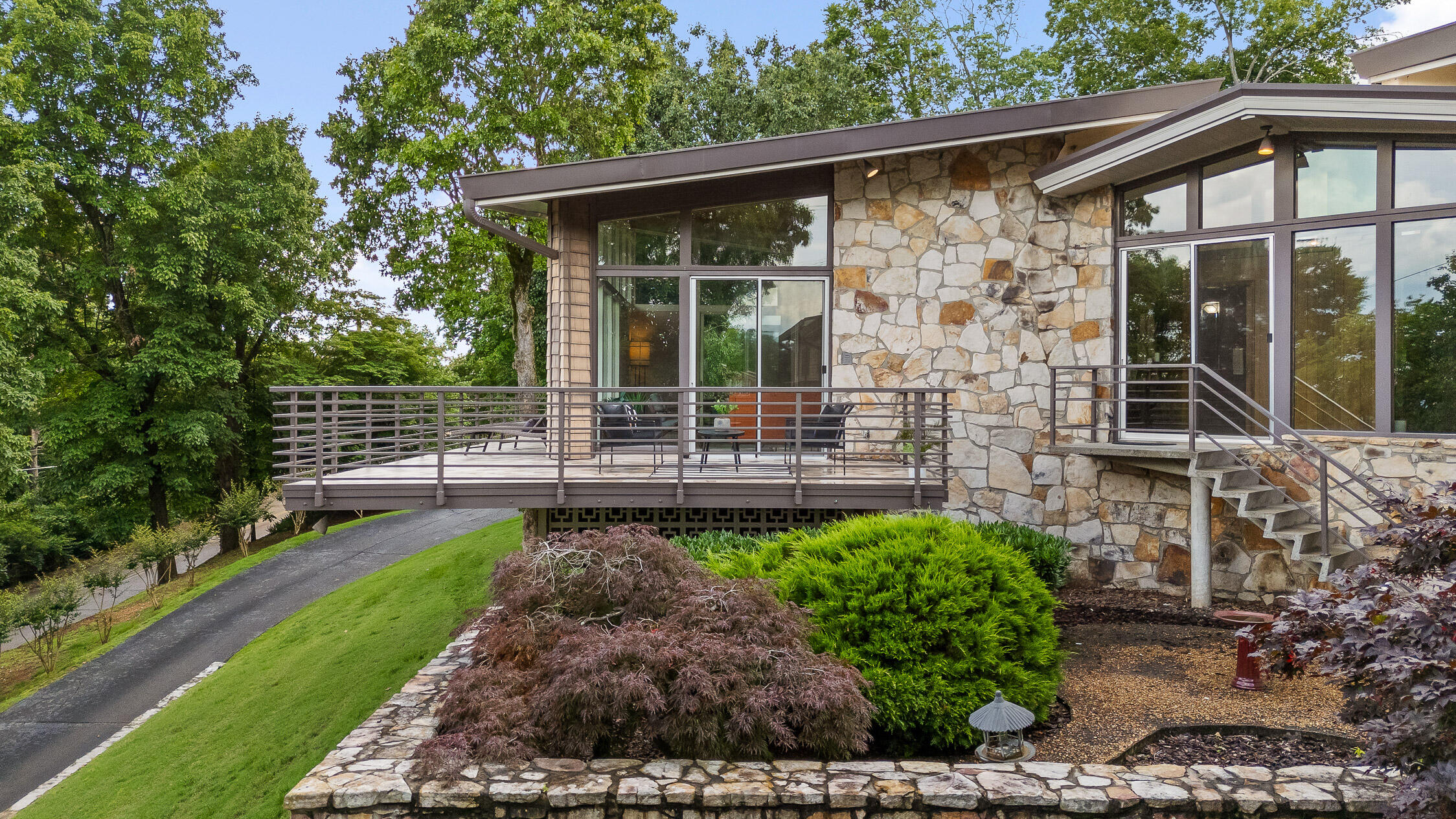 702 South Crest Road Chattanooga, TN 37404 - Photo 16 of 112 152-S Crest-152