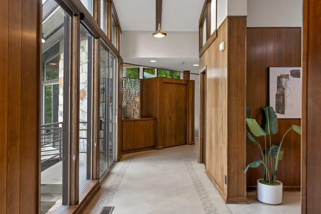 $1,399,900 | 702 South Crest Road, Chattanooga, TN 37404