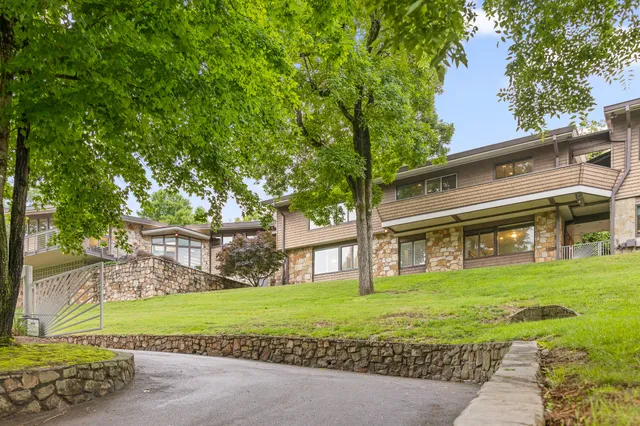 $1,399,900 | 702 South Crest Road, Chattanooga, TN 37404