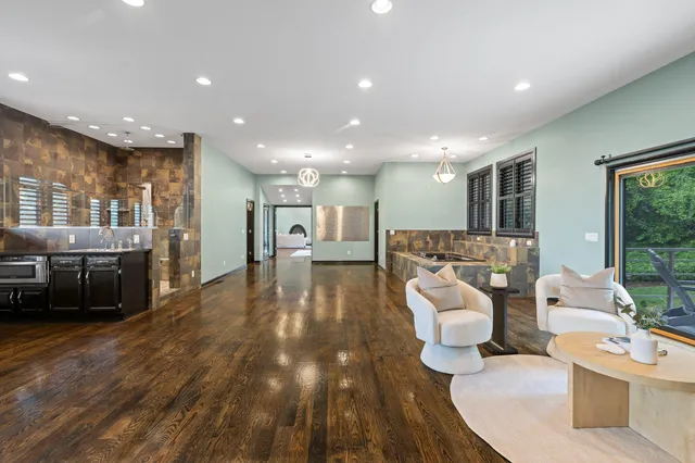 $1,399,900 | 702 South Crest Road, Chattanooga, TN 37404