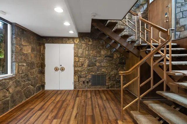 $1,399,900 | 702 South Crest Road, Chattanooga, TN 37404