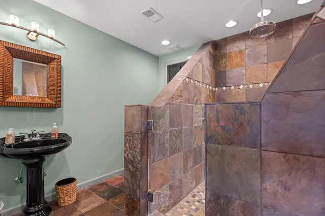 $1,399,900 | 702 South Crest Road, Chattanooga, TN 37404