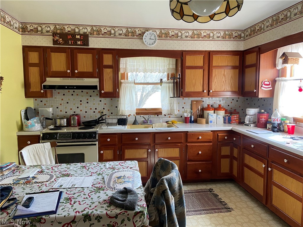5671 East State Road Newcomerstown, OH 43832 - Photo 16 of 47