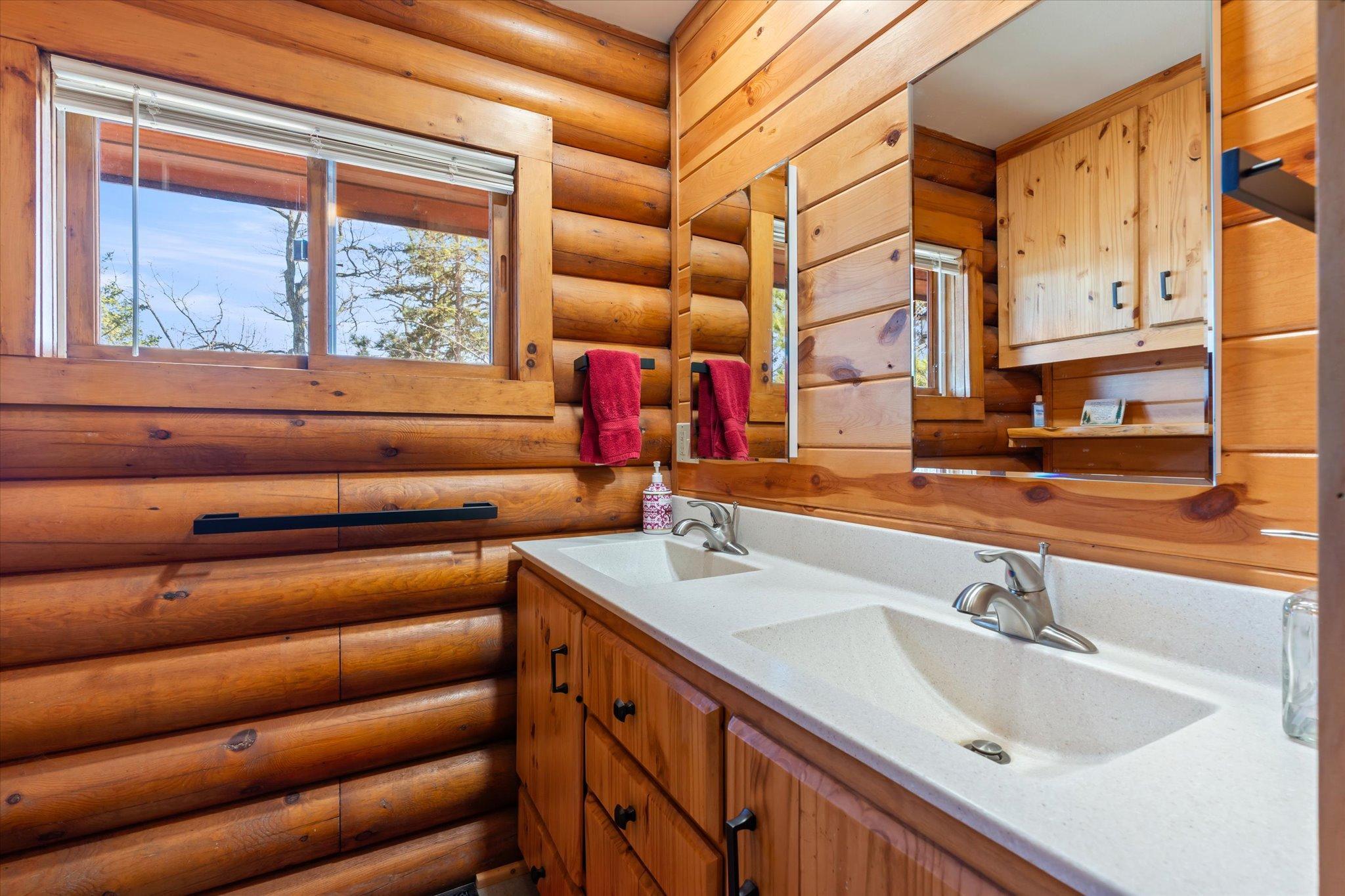 18986 Captive Lake Road Garrison, MN 56450 - Photo 12 of 40