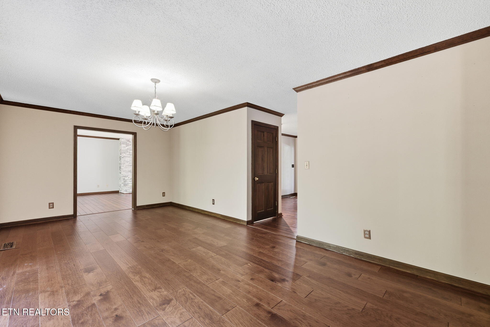 135 Claremont Road Oak Ridge, TN 37830 - Photo 21 of 49 14-web-or-mls-DSC_1202