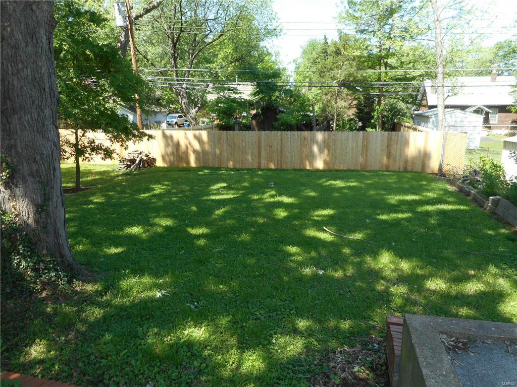 2457 Brown Road St. Louis, MO 63114 - Photo 9 of 9 Gallery Image 9