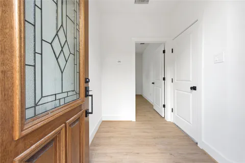 $425,000 | 2121 Hoskins Drive, Unit C, Houston, TX 77080