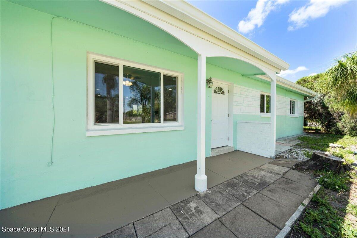 2331 Warwick Road Melbourne, FL 32935 - Photo 6 of 29 08-DSC03286