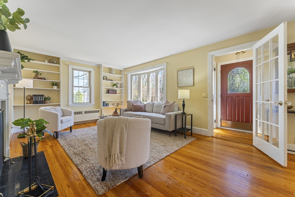 33 Hapgood Road Worcester, MA 01609 - Photo 5 of 39 Gallery Image 5