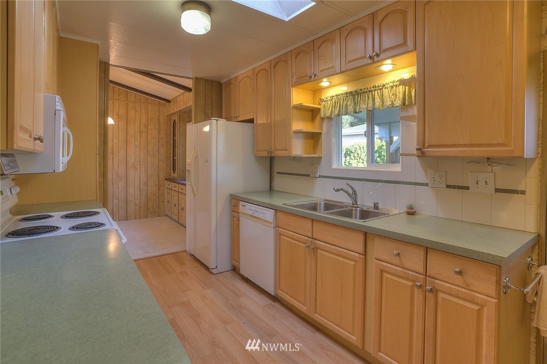 1025 236th Place Southwest Bothell, WA 98021 - Photo 2 of 25