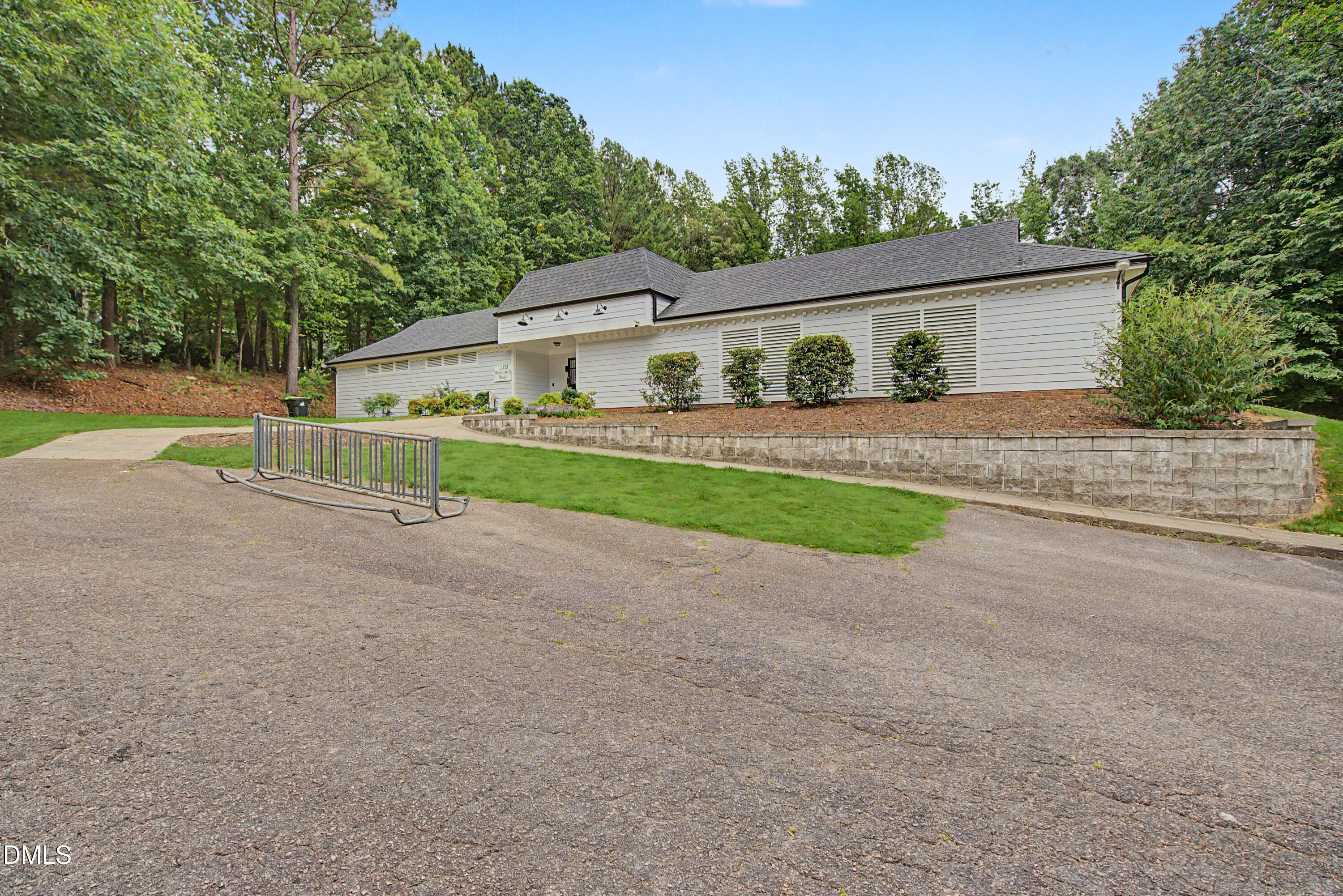 5517 North Hawthorne Way Raleigh, NC 27613 - Photo 41 of 84