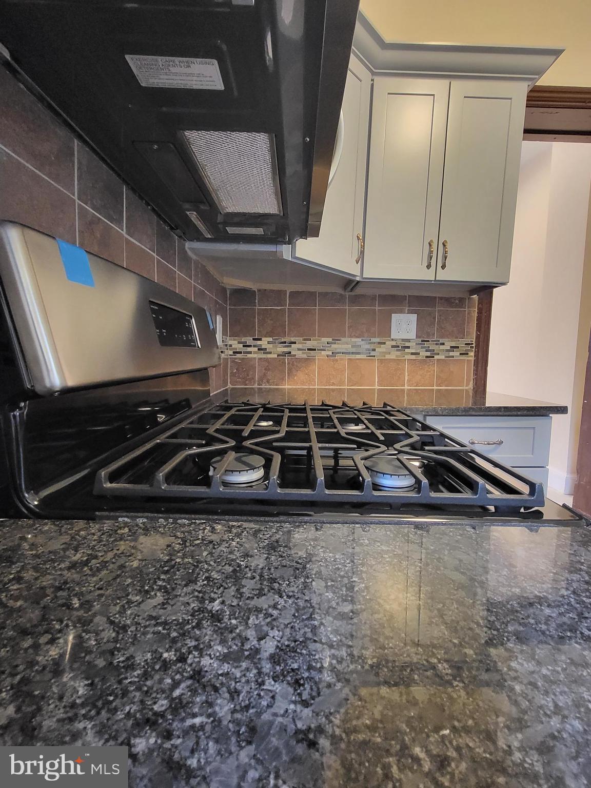 239 Reed Street Reading, PA 19601 - Photo 11 of 31 Gallery Image 11