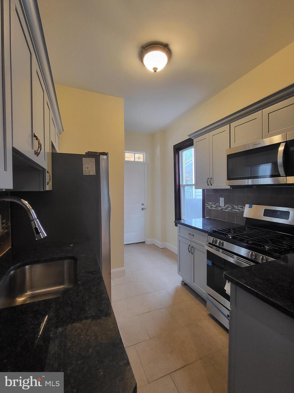 239 Reed Street Reading, PA 19601 - Photo 8 of 31 Gallery Image 8