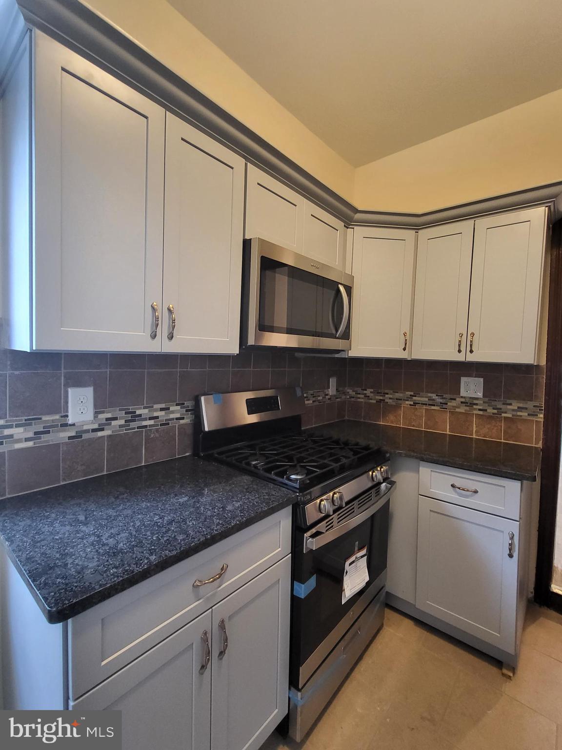 239 Reed Street Reading, PA 19601 - Photo 10 of 31 Gallery Image 10