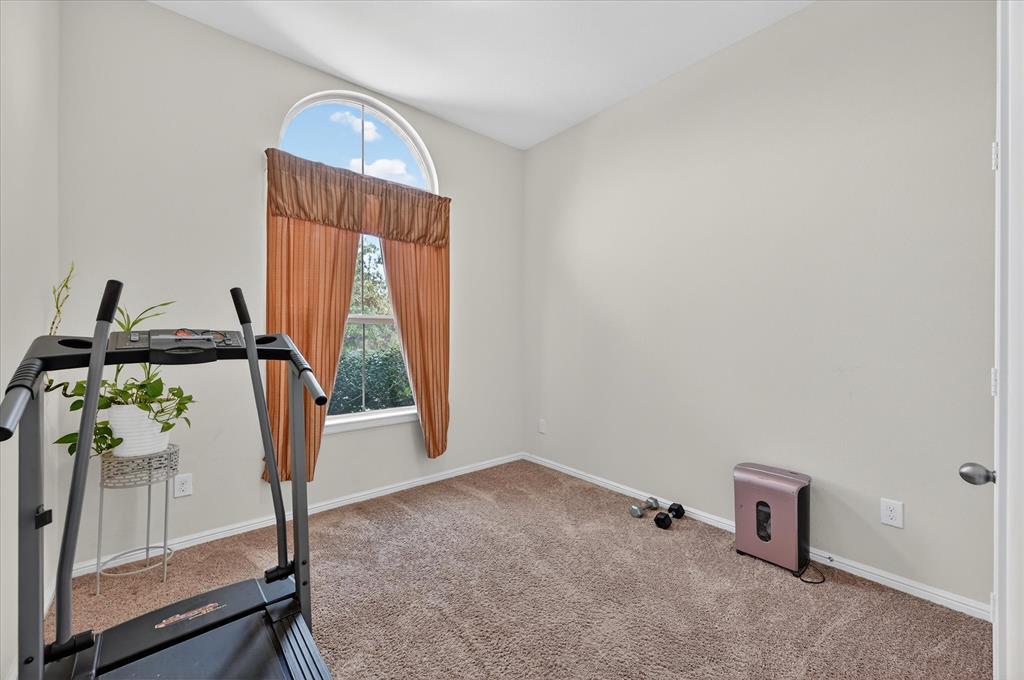 824 Rutherford Drive Crowley, TX 76036 - Photo 28 of 39