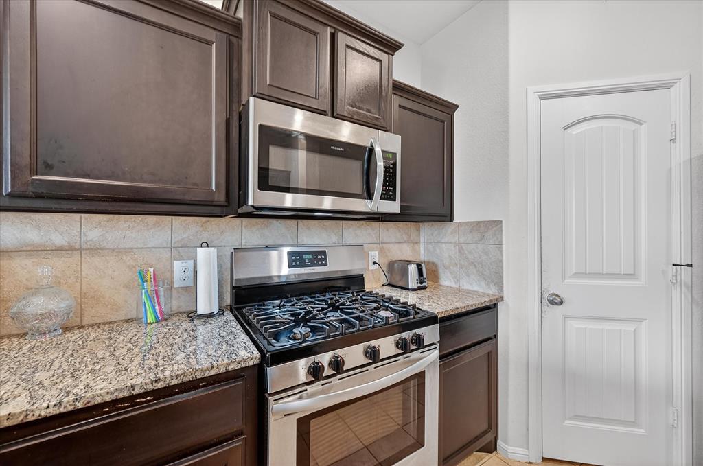 824 Rutherford Drive Crowley, TX 76036 - Photo 9 of 39