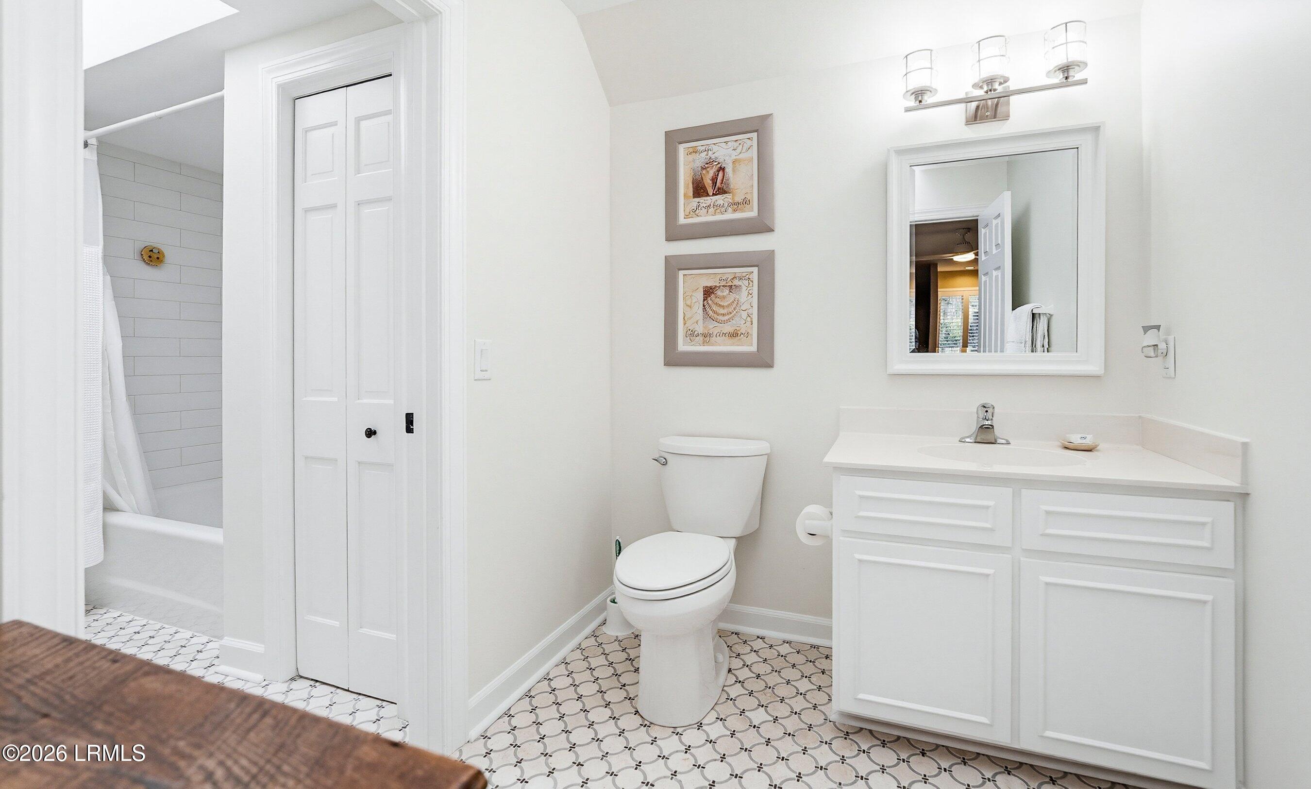 151 Spanish Point Drive Beaufort, SC 29902 - Photo 24 of 34 Jack and Jill Bath